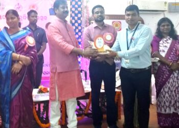 ମୁଖ୍ୟମନ୍ତ୍ରୀ ଶିକ୍ଷା ପୁରସ୍କାରରେ ସମ୍ମାନିତ ହେଲେ ଚିତ୍ତରଞ୍ଜନ ମିଶ୍ର