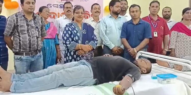 ଗୋପ ସ୍ୱାସ୍ଥ୍ୟ କେନ୍ଦ୍ରରେ ସ୍ୱାସ୍ଥ୍ୟ ପରୀକ୍ଷା ଓ ରକ୍ତଦାନ ଶିବିର ଅନୁଷ୍ଠିତ