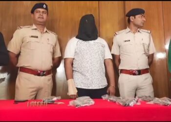 କମିଶନରେଟ ପୋଲିସ ହାତରେ କୁଖ୍ୟାତ ବନ୍ଧୁକ ବେପାରୀ, ଅଟୋମେଟିକ ବନ୍ଧୁକ ଜବତ