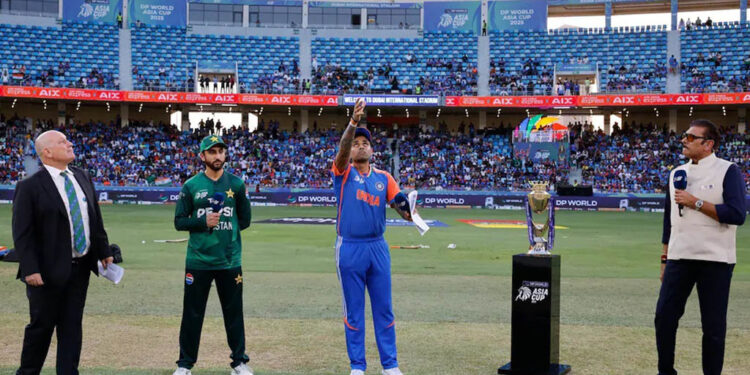 ଆଜି ଭାରତ-ପାକିସ୍ତାନ ଲଢେଇ: ଜାଣନ୍ତୁ କିପରି ମାଗଣାରେ ଦେଖିବେ ସମ୍ପୂର୍ଣ୍ଣ ମ୍ୟାଚ୍?