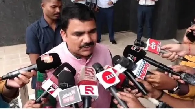 ଆନ୍ଦୋଳନରୁ ନିବୃତ୍ତ ରହିବାକୁ ଶିକ୍ଷକଙ୍କୁ ଗଣଶିକ୍ଷା ମନ୍ତ୍ରୀଙ୍କ ପରାମର୍ଶ, ସମସ୍ତ କଥା ଜାଣିବା ବୁଝିବାକୁ ସମୟ ଆବଶ୍ୟକ