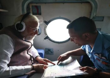 ହିମାଚଳ ବନ୍ୟାଞ୍ଚଳ ପରିପର୍ଶନ କଲେ ପ୍ରଧାନମନ୍ତ୍ରୀ; ୧୫୦୦ କୋଟି ଟଙ୍କା କଲେ ଘୋଷଣା, ମୃତକଙ୍କ ପରିଜନକୁ ୨ ଲକ୍ଷ ଟଙ୍କା ସହାୟତା ରାଶି