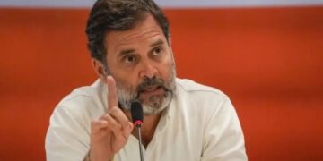 ଭୋଟ ଚୋରି ପ୍ରସଙ୍ଗରେ ରାହୁଲ ଗାନ୍ଧିଙ୍କ ସାଂଘାତିକ ଅଭିଯୋଗ, କହିଲେ ଭୋଟ ଚୋରମାନଙ୍କୁ ସୁରକ୍ଷା ଦେଉଛନ୍ତି ମୁଖ୍ୟ ନିର୍ବାଚନ କମିଶନର