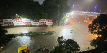 ପ୍ରବଳ ବର୍ଷାରେ ଉବୁଟୁବୁ କୋଲକାତା, ବର୍ଷା ବିତ୍ପାତ ଯୋଗୁଁ ୭ ଜଣଙ୍କ ମୃତ୍ୟୁ