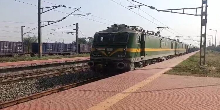 କୋଣାର୍କରୁ ଭୁବନେଶ୍ବରକୁ ଗଡ଼ିବ ଟ୍ରେନ, ସଂଯୋଗ ହେବ ନୂଆ ରେଳପଥ