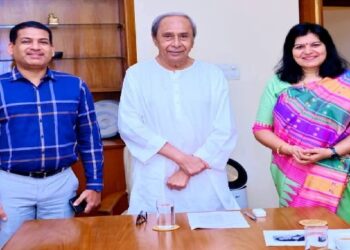 ନବୀନଙ୍କୁ ଭେଟିଲେ ଅପରାଜିତା, ସ୍ବାସ୍ଥ୍ୟାବସ୍ଥା ସମ୍ପର୍କରେ ପଚାରି ବୁଝିଥିଲେ