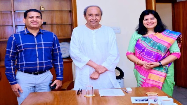 ନବୀନଙ୍କୁ ଭେଟିଲେ ଅପରାଜିତା, ସ୍ବାସ୍ଥ୍ୟାବସ୍ଥା ସମ୍ପର୍କରେ ପଚାରି ବୁଝିଥିଲେ