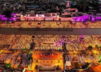 ଭଗବାନ ରାମଙ୍କ ନଗରୀ ରଚିଲା ଇତିହାସ, ଅଯୋଧ୍ୟାରେ ୫୬ଟି ଘାଟରେ ୨୬ଲକ୍ଷରୁ ଅଧିକ ଦୀପ ଲଗାଇ ରେକର୍ଡ