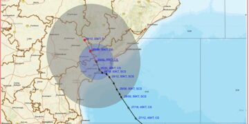 ନରସାପୁରରେ ଲ୍ୟାଣ୍ଡଫଲ୍ କଲା ଭୀଷଣ ବାତ୍ୟା ‘ମୋନ୍ଥା’