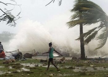 ଆନ୍ଧ୍ରରେ ଲ୍ୟାଣ୍ଡଫଲ କରିବ ‘ମୋନ୍ଥା’, ୨୮ ତାରିଖ ବେଳକୁ ଭୀଷଣ ବାତ୍ୟାର ରୂପ ନେବ