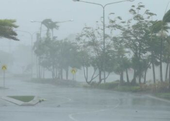 ଗଞ୍ଜାମରେ ପ୍ରବଳ ବର୍ଷା ପାଇଁ ସମସ୍ତ ସରକାରୀ ଅଧିକାରୀଙ୍କୁ ମୁଖ୍ୟାଳୟ ନ ଛାଡିବାକୁ ନିର୍ଦ୍ଦେଶ ଦେଲେ କଲେକ୍ଟର