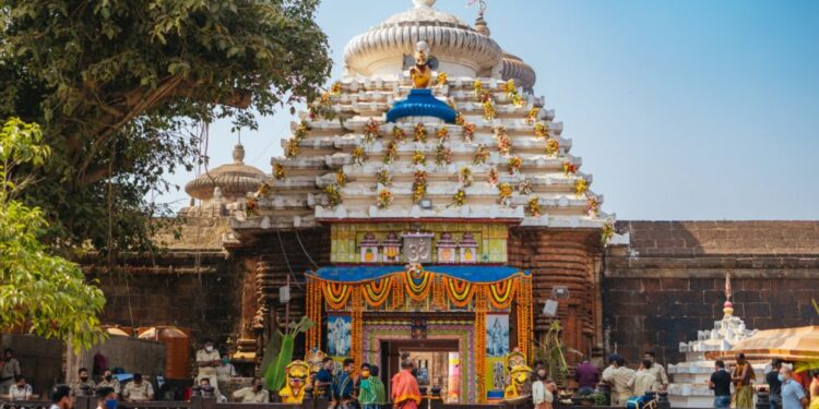 ଆଜି ଭକ୍ତ ପାଇବେ ଲିଙ୍ଗରାଜଙ୍କ ମହାପ୍ରସାଦ, ୨୪ ଘଣ୍ଟା ଧରି ଉପବାସ ରହିବା ପରେ ଆଜି ସବୁ ସ୍ବାଭାବିକ