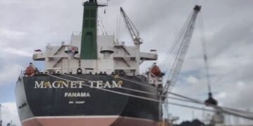 ପାରଦୀପ ବନ୍ଦରରେ ଲାଗିଛି ପଣ୍ୟବାହୀ ଜାହାଜ ମ୍ୟାଗନେଟ ଟିମ୍ ,ଗରିଫ କରିବାକୁ ନିର୍ଦ୍ଦେଶ ଦେଲେ ହାଇକୋର୍ଟ