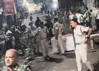 କଟକ ଭସାଣିରେ  ୨ ଗୋଷ୍ଠୀ ମଧ୍ୟରେ ସଂଘର୍ଷ, ୫ ଘଣ୍ଟା ବନ୍ଦ ରହିଲା ମେଲାଣି