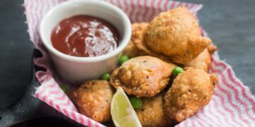 ଷ୍ଟେସନରେ ହେଲାନି UPI ପେମେଣ୍ଟ, ଘଣ୍ଟା ଦେଇ ନେଲେ ସିଙ୍ଗଡ଼ା