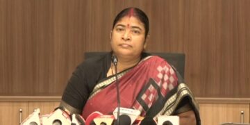 ପଶ୍ଚିମବଙ୍ଗରେ ଓଡ଼ିଆ ଡାକ୍ତରୀ ଛାତ୍ରୀଙ୍କୁ ଗଣଦୁଷ୍କର୍ମ ଘଟଣା, ଦୁର୍ଗାପୁର ଯିବ ରାଜ୍ୟ ମହିଳା କମିଶନଙ୍କ ଟିମ୍