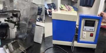 ଦିଲ୍ଲୀ ବିସ୍ଫୋରଣ ମାମଲା : ଅଟା ମେସିନରେ ବୋମା ତିଆରି କରୁଥିଲା ଆତଙ୍କୀ ମୁଜାମ୍ମିଲ, ଅଟୋ ଡ୍ରାଇଭର ଘରୁ ମିଳିଲା ଯନ୍ତ୍ରପାତି