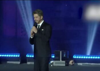 ପହଲଗାମ ଆତଙ୍କୀ ଆକ୍ରମଣ ଓ ଦିଲ୍ଲୀ ଲାଲକିଲ୍ଲା ବିସ୍ଫୋରଣରେ ପ୍ରାଣ ହରାଇଥିବା ଲୋକଙ୍କୁ ଶ୍ରଦ୍ଧାଞ୍ଜଳି ଜଣାଇଲେ ବଲିଉଡ ସୁପରଷ୍ଟାର ଶାହରୁଖ ଖାନ୍