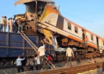 ବିଳାସପୁରରେ ଟ୍ରେନ ଦୁର୍ଘଟଣା, ମାଲବାହୀ ଟ୍ରେନକୁ ଧକ୍କା ଦେଲା ପାସେଞ୍ଜର, ୧୦ ମୃତ