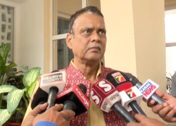 କିଟ୍‌ର ମନମାନୀ ଚଳିବନି: ସରୋଜ ପାଢ଼ୀ