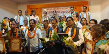 ୩୪ ଜଣ ଶିକ୍ଷକ ଶିକ୍ଷ୍ୟୟତ୍ରୀଙ୍କୁ ସେବା ନିବୃତ୍ତ ସମ୍ବର୍ଦ୍ଧନା