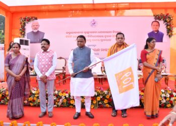 ପ୍ରଥମ ପର୍ଯ୍ୟାୟରେ ୧୫୦ ଟି ନୂଆ ୧୦୮ ଆମ୍ବୁଲାନ୍ସର ଲୋକାର୍ପଣ କଲେ ମୁଖ୍ୟମନ୍ତ୍ରୀ