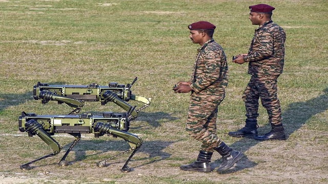 ପ୍ରତିରକ୍ଷା ମନ୍ତ୍ରାଳୟର ବଡ଼ ନିଷ୍ପତ୍ତି, ସୋସିଆଲ୍ ମିଡିଆ ବ୍ୟବହାର କରିପାରିବେ ଜବାନ କିନ୍ତୁ କରିପାରିବେନି ପୋଷ୍ଟ