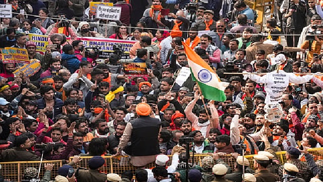 ଦିଲ୍ଲୀରେ ବାଂଲାଦେଶ ହାଇକମିଶନ ଆଗରେ ବିରୋଧ, ପୋଲିସ ମୁତୟନ