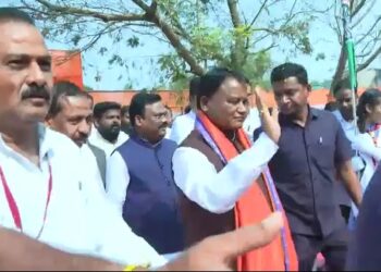 ବ୍ରହ୍ମପୁରରେ ମୁଖ୍ୟମନ୍ତ୍ରୀ, ଶିକ୍ଷକତା ଦିନକୁ ମନେପକାଇ ଭାବବିହ୍ୱଳ ହେଲେ