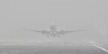 ଦିଲ୍ଲୀରେ ଘନ କୁହୁଡ଼ିର ପ୍ରଭାବ: ୧୦୦ ବିମାନ ଉଡ଼ାଣ ବାତିଲ, ମେସିଙ୍କ ଦିଲ୍ଲୀ ପହଞ୍ଚିବାରେ ବିଳମ୍ବ