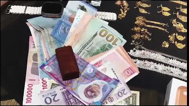 କୋଟିପତି ଫରେଷ୍ଟରଙ୍କ ସଂପତ୍ତି ଦେଖି ଟେରା ହେଲା ଭିଜିଲାନ୍ସ, ୭ଟି ଦାମୀ ପ୍ଲଟ, କେଜିଏ ସୁନା ଓ ବିଦେଶୀ ମୁଦ୍ରା