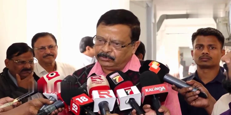 କୋଟିଆକୁ ପଶିଲେ ବନ୍ଧା ହେବେ ଆନ୍ଧ୍ର ଅଧିକାରୀ, ରାଜସ୍ୱ ମନ୍ତ୍ରୀ ସୁରେଶ ପୂଜାରୀଙ୍କ ସୂଚନା