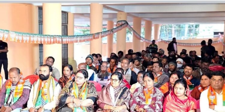 ବୁଢ଼ାବଳଙ୍ଗ ମଣ୍ଡଳର କାର୍ଯ୍ୟ କାରିଣୀ ବୈଠକ