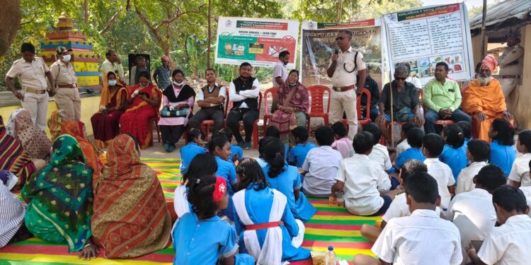 ପ୍ଲାଷ୍ଟିକ ବିରୋଧରେ ସମୂହ ସଙ୍କଳ୍ପ, ଆସୁରକୁମାରୀ ପୀଠରେ ସଚେତନତା ଅଭିଯାନ