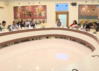 ଓଡ଼ିଆ ଭାଷାରେ ଏକାଦଶ ଶ୍ରେଣୀ ବିଜ୍ଞାନ ସନ୍ଦର୍ଭ ପୁସ୍ତକ ଉନ୍ମୋଚନ କଲେ ମୁଖ୍ୟମନ୍ତ୍ରୀ