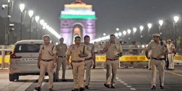 ଦିଲ୍ଲୀରେ ଏସଆଇଆର ପୂର୍ବରୁ ପୋଲିସର ବଡ଼ କାର୍ଯ୍ୟାନୁଷ୍ଠାନ, ୨୦ ବାଂଲାଦେଶୀ ନାଗରିକ ଗିରଫ