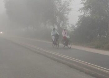 କମିଲା ଶୀତ, ବଢିଲା ତାପମାତ୍ରା; ରାଜଧାନୀରେ ଛୁଇଁଲା ୩୦ ଡିଗ୍ରୀ