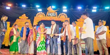 ଲୋକ ମହୋତ୍ସବ “ବର୍ଣାଳୀ” ଓ ପଲ୍ଲିଶ୍ରୀ ମେଳା ଧୁମଧାମରେ ଉଦଯାପିତ