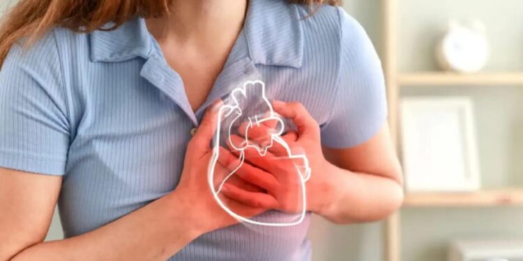 ହୃଦରୋଗରେ ପୀଡ଼ିତ ଅଛନ୍ତି କି ? ଆପଣାନ୍ତୁ ଏହି ଘରୋଇ ଉପଚାର