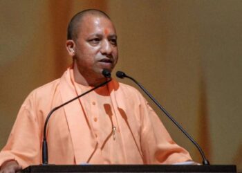 ସରକାରୀ କର୍ମଚାରୀଙ୍କ ବିରୁଦ୍ଧରେ ଯୋଗୀ ସରକାରଙ୍କ ବଡ଼ କାର୍ଯ୍ୟାନୁଷ୍ଠାନ, ୬୮ ହଜାର କର୍ମଚାରୀଙ୍କ ଦରମା ବନ୍ଦ