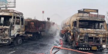 ଜୟପୁରରେ ମର୍ମନ୍ତୁଦ ଦୁର୍ଘଟଣା, କେମିକାଲ ଟ୍ୟାଙ୍କର ଏବଂ ଟ୍ରକ ଧକ୍କା