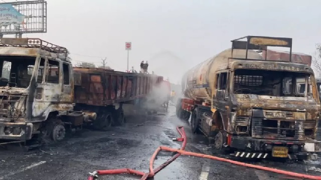 ଜୟପୁରରେ ମର୍ମନ୍ତୁଦ ଦୁର୍ଘଟଣା, କେମିକାଲ ଟ୍ୟାଙ୍କର ଏବଂ ଟ୍ରକ ଧକ୍କା