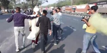 ଭାରତ ବନ୍ଦ ବେଳେ ହଟହଟା ହେଲା ବର, ଭିଡ଼ ଯୋଗୁ ମଣ୍ଡପରେ ପହଞ୍ଚିପାରୁନାହାନ୍ତି