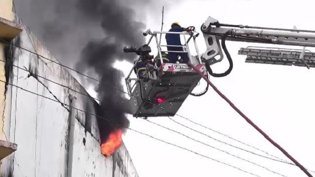 ଭୁବନେଶ୍ୱର ମାର୍କେଟ କମ୍ପ୍ଲେକ୍ସରେ ଭୟଙ୍କର ଅଗ୍ନିକାଣ୍ଡ: ପାଣି ଦ୍ଵାରା ନୁହେଁ, ଫୋମ ଦ୍ଵାରା ନିଆଁକୁ ଆୟତ କରାଯିବ