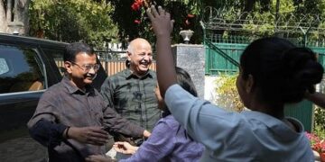 ଦିଲ୍ଲୀ ମଦ ଦୁର୍ନୀତି ମାମଲା, ପ୍ରମାଣ ନ ମିଳିବାରୁ ଦୋଷ ମୁକ୍ତ ହେଲେ କେଜରିୱାଲ ଓ ସିସୋଦିଆ  