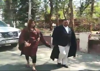 ବଲାଙ୍ଗିର SDJM କୋର୍ଟରେ ଆଇଟମ ଗାର୍ଲ ନିଶା ମହାରଣା, ଅଶ୍ଳୀଳ ନୃତ୍ୟ ମାମଲାରେ କଲେ ଆତ୍ମ ସମର୍ପଣ