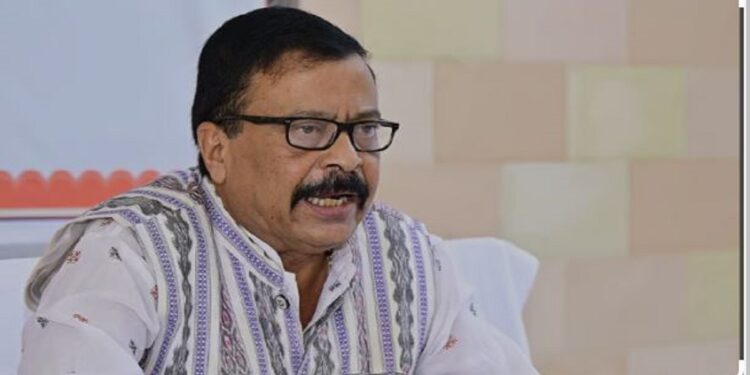 ଆଉ ଲୋକଙ୍କୁ ବାରମ୍ବାର ତହସିଲ ଅଫିସକୁ ଦୌଡ଼ିବାକୁ ପଡ଼ିବନି ହ୍ବାଟସଆପରେ ମିଳିବ ରାଜସ୍ବ ସେବା