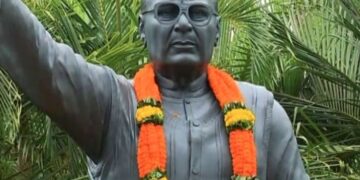 ଆଜି ପ୍ରବାଦ ପୁରୁଷ ବିଜୁ ପଟ୍ଟନାୟକଙ୍କ ୧୧୦ ତମ ଜନ୍ମ ଜୟନ୍ତୀ, ପ୍ରତିମୂର୍ତ୍ତିରେ ମାଲ୍ୟାର୍ପଣ କଲେ ମୁଖ୍ୟମନ୍ତ୍ରୀ