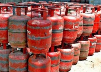 ଗ୍ୟାସ୍ ଏଜେନ୍ସି ଉପରେ ଚଢ଼ାଉ, ଗୋଦାମକୁ ଯାଞ୍ଚ କରିଛି ପ୍ରଶାସନ