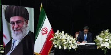 ଖାମେନେଇଙ୍କ ମୃତ୍ୟୁରେ ଭାରତର ଶୋକ, ଇରାନୀ ଦୂତାବାସ ପହଞ୍ଚିଲେ ବିଦେଶ ସଚିବ